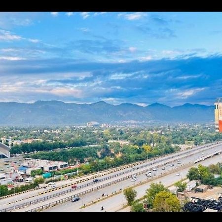 High Rise Presidential Suite In Elysium Opp Centaurus İslamabad Dış mekan fotoğraf