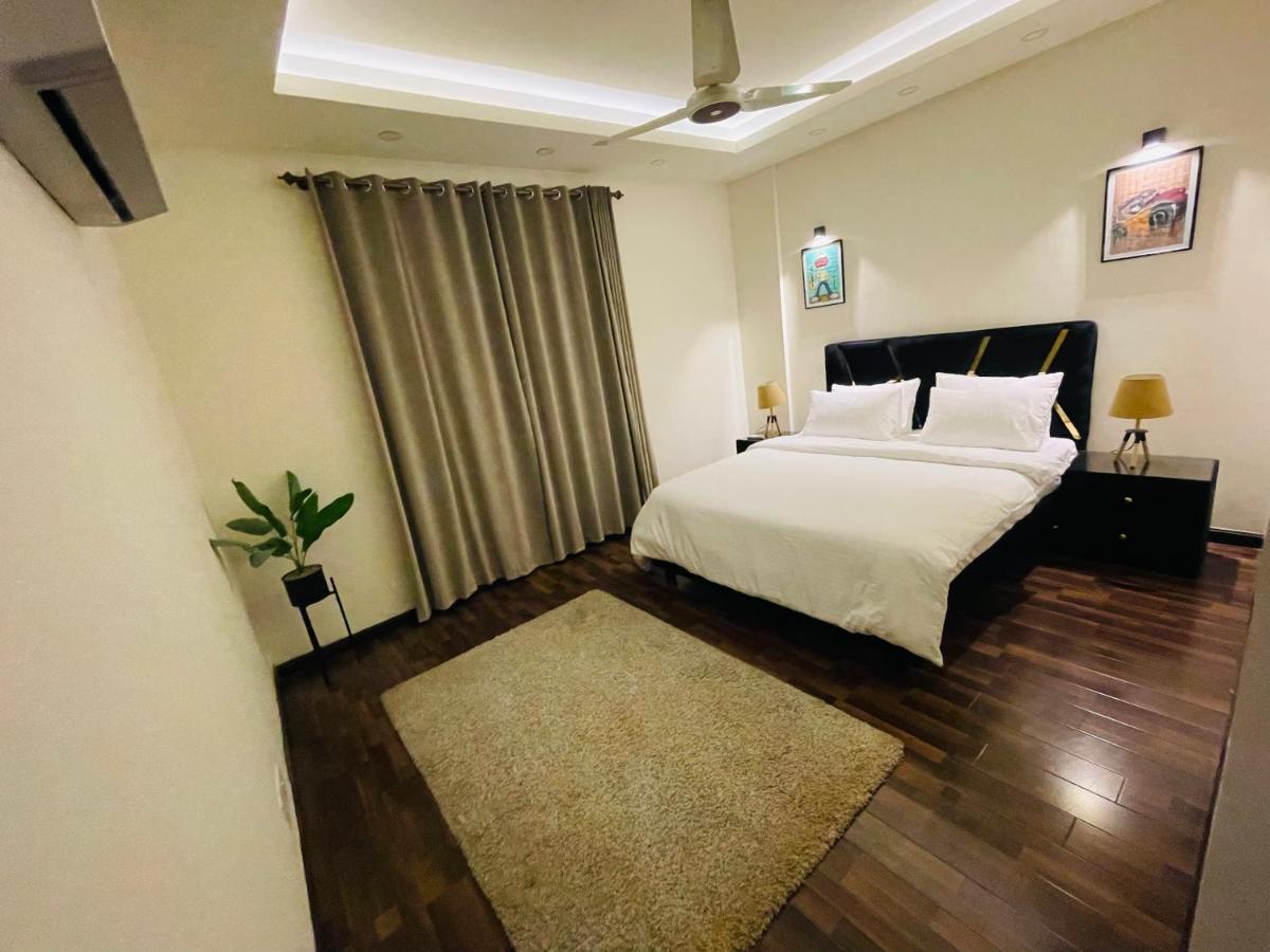 High Rise Presidential Suite In Elysium Opp Centaurus İslamabad Dış mekan fotoğraf