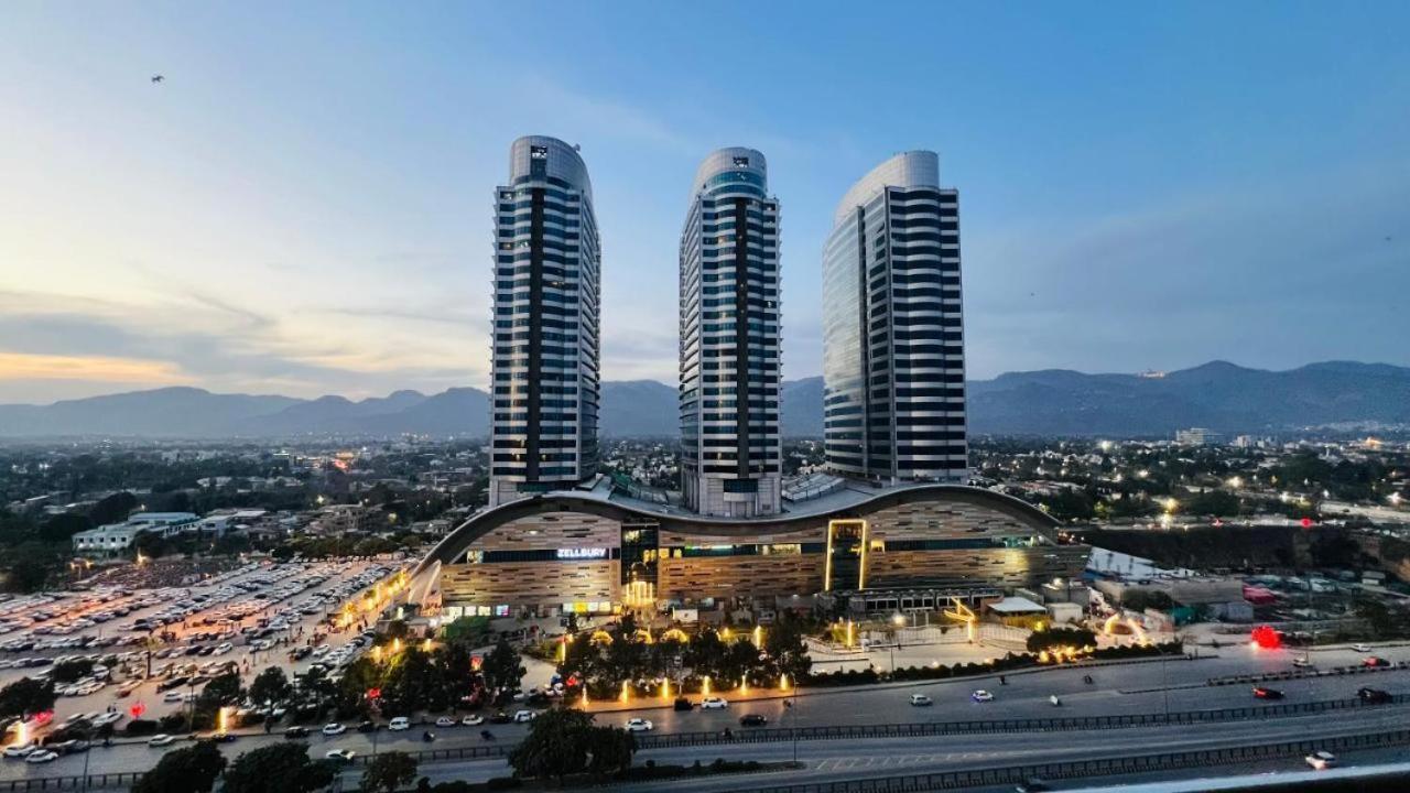 High Rise Presidential Suite In Elysium Opp Centaurus İslamabad Dış mekan fotoğraf